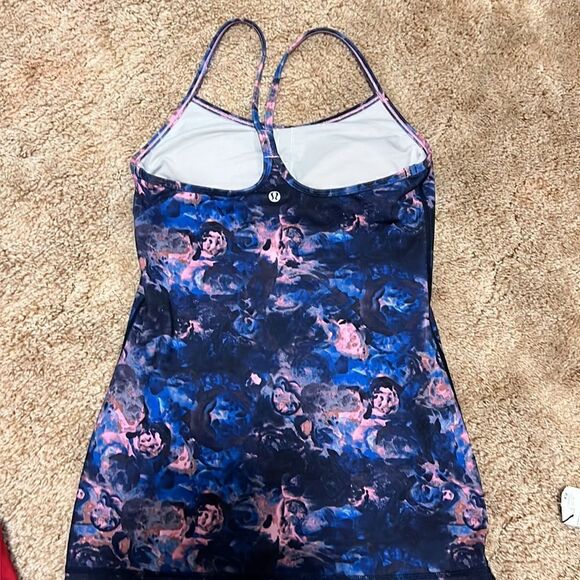 Size 6 Lululemon Power Y Tank Moody Mirage Berry - Picture 2 of 3